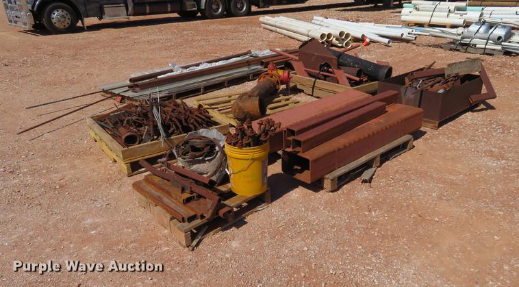 image for item DI9978 (7) pallets of metal