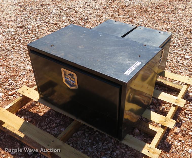 image for item DI9989 (3) steel toolboxes