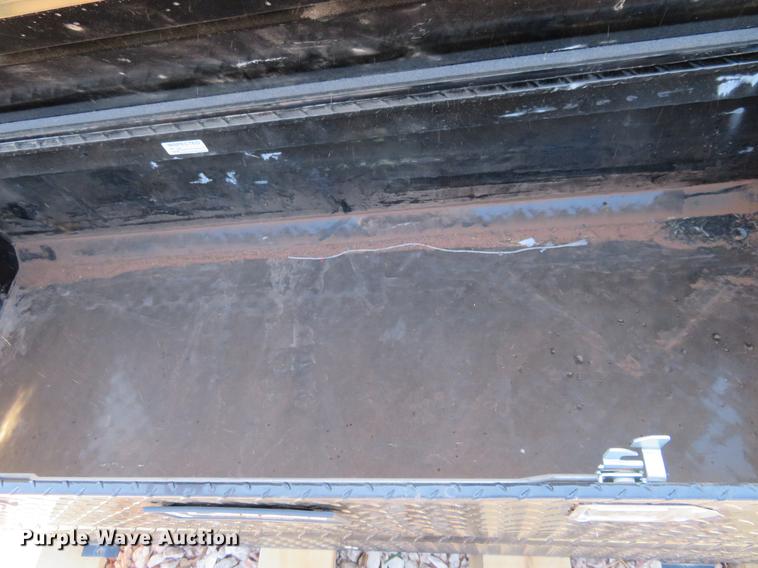 image for item DI9992 Auxiliary fuel tank with toolbox