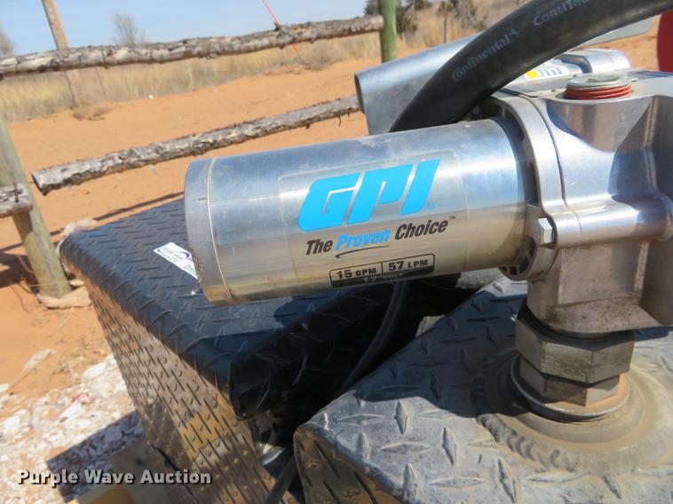 image for item DI9992 Auxiliary fuel tank with toolbox