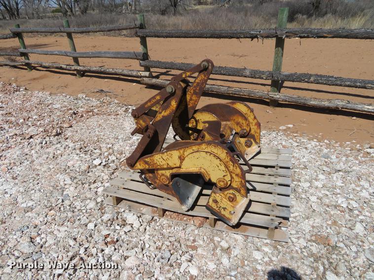 image for item DI9993 Kenco barrier lift clamp