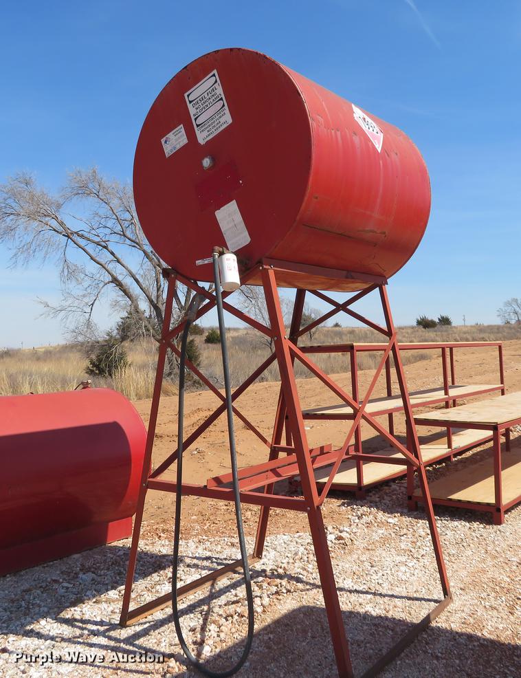 image for item DI9995 Steel fuel tank