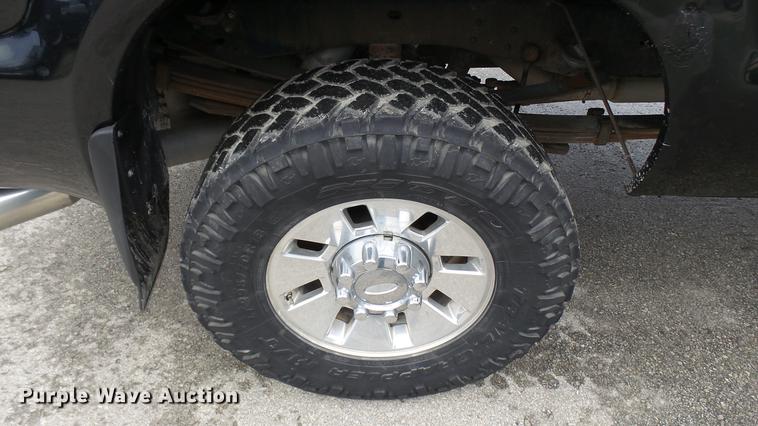image for item DP9530 2008 Ford F350 Super Duty Crew Cab pickup truck