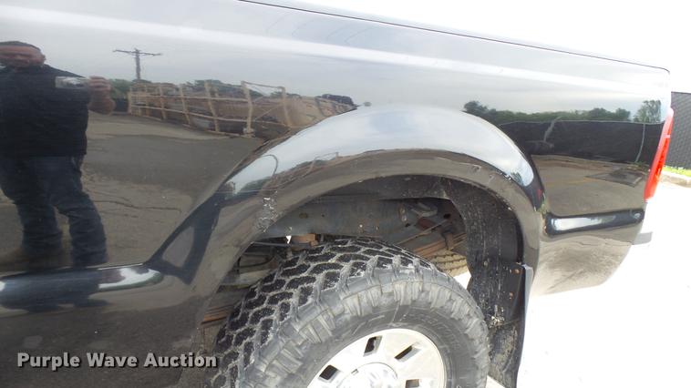 image for item DP9530 2008 Ford F350 Super Duty Crew Cab pickup truck