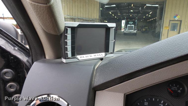 image for item DP9530 2008 Ford F350 Super Duty Crew Cab pickup truck