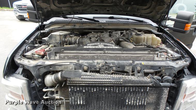 image for item DP9530 2008 Ford F350 Super Duty Crew Cab pickup truck