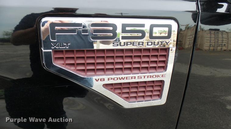 image for item DP9530 2008 Ford F350 Super Duty Crew Cab pickup truck