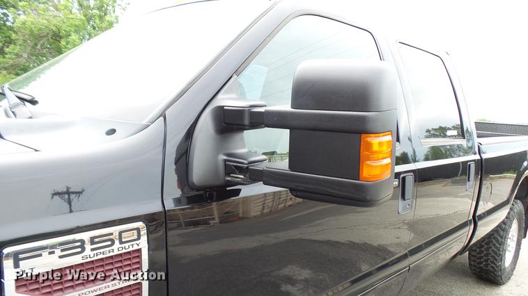 image for item DP9530 2008 Ford F350 Super Duty Crew Cab pickup truck