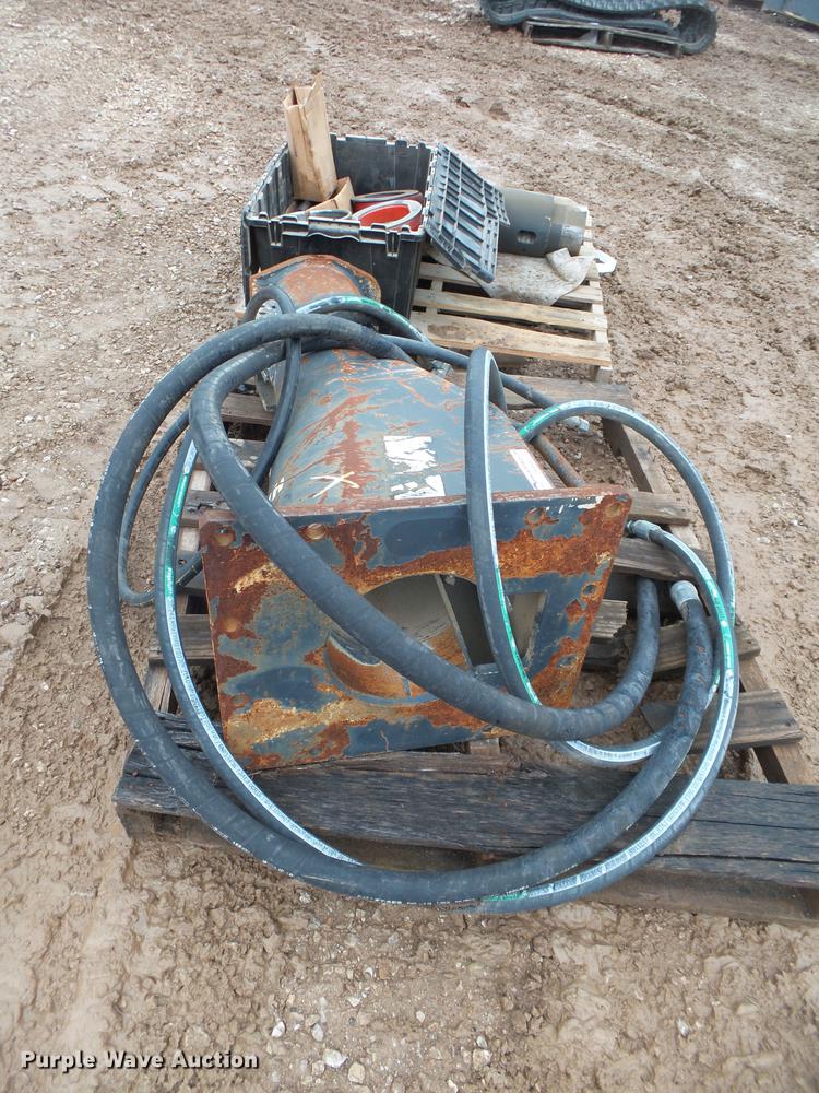 image for item DS9500 Bobcat HB2380 breaker