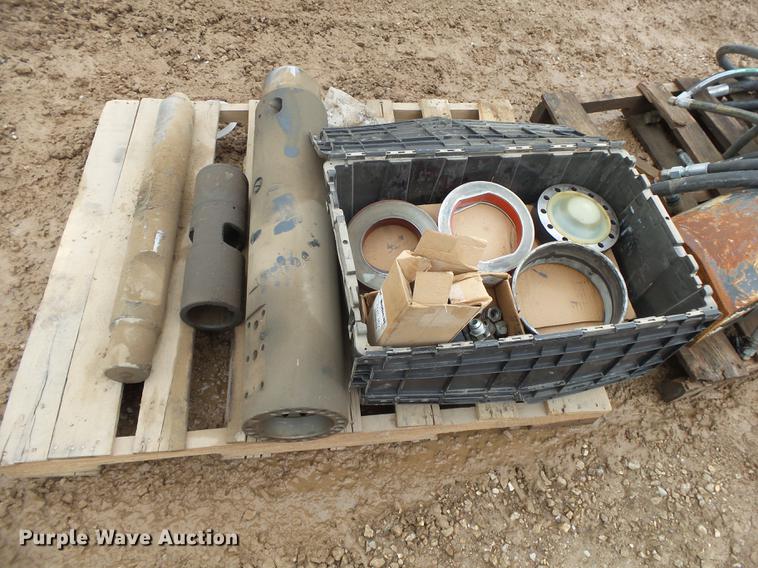 image for item DS9500 Bobcat HB2380 breaker