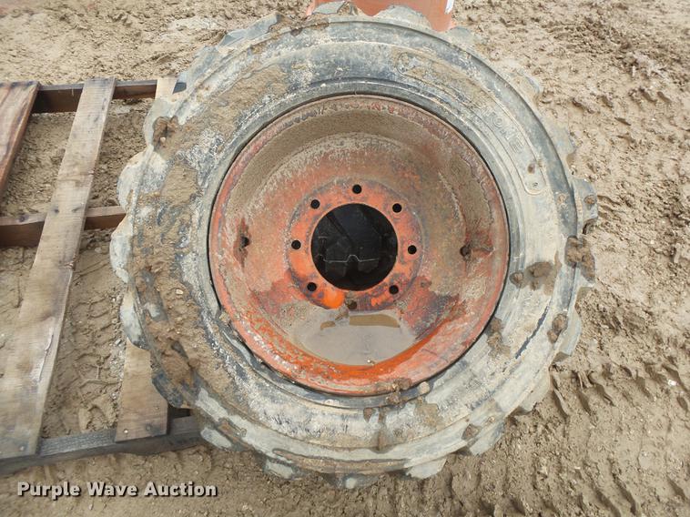 image for item DS9504 (2) wheels and tires