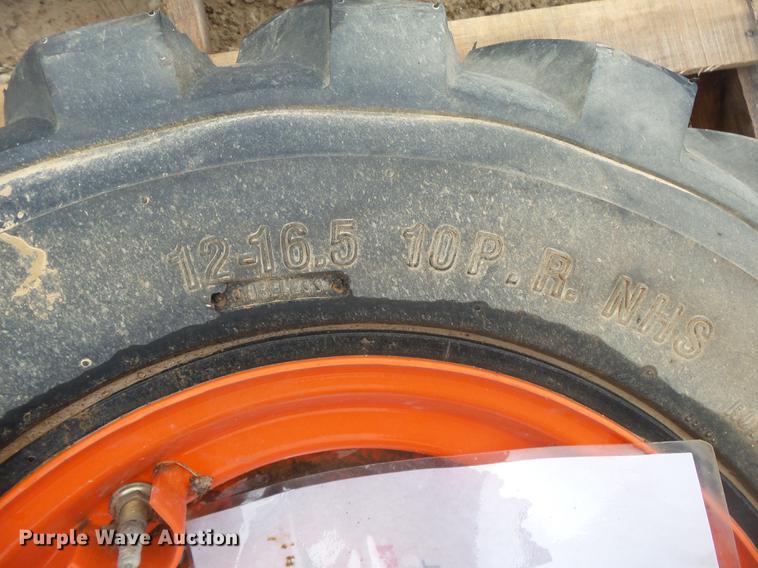 image for item DS9504 (2) wheels and tires