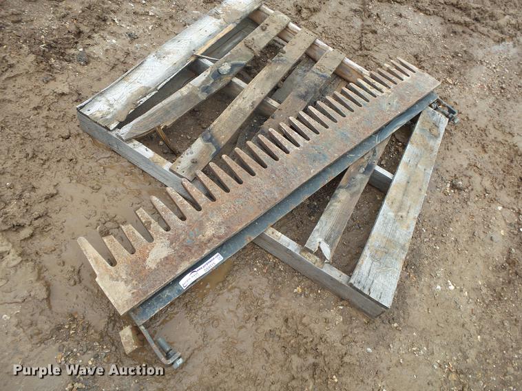 image for item DS9515 67"W toothed cutting edge