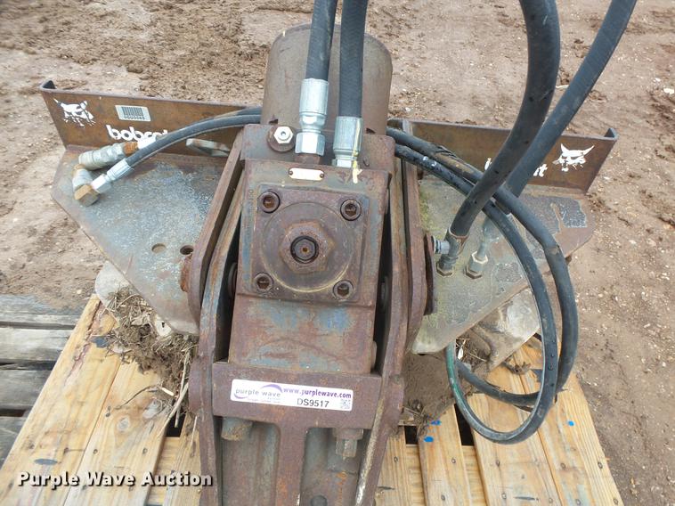 image for item DS9517 Bobcat 2500 breaker