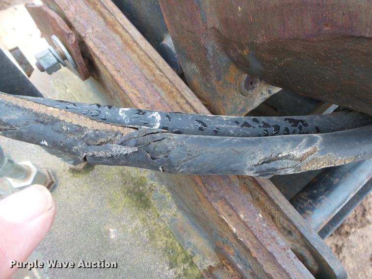 image for item DS9517 Bobcat 2500 breaker