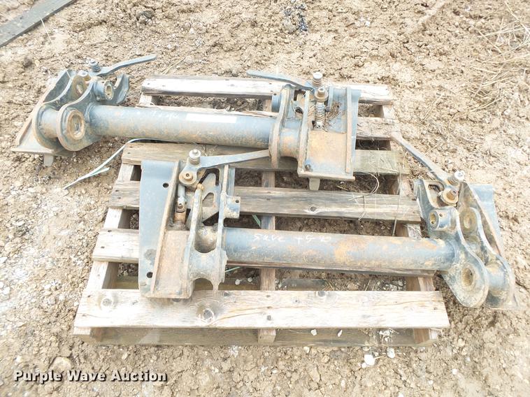 image for item DS9518 (2) Bobcat skid steer quick attachments