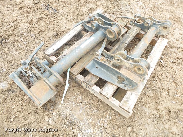 image for item DS9518 (2) Bobcat skid steer quick attachments