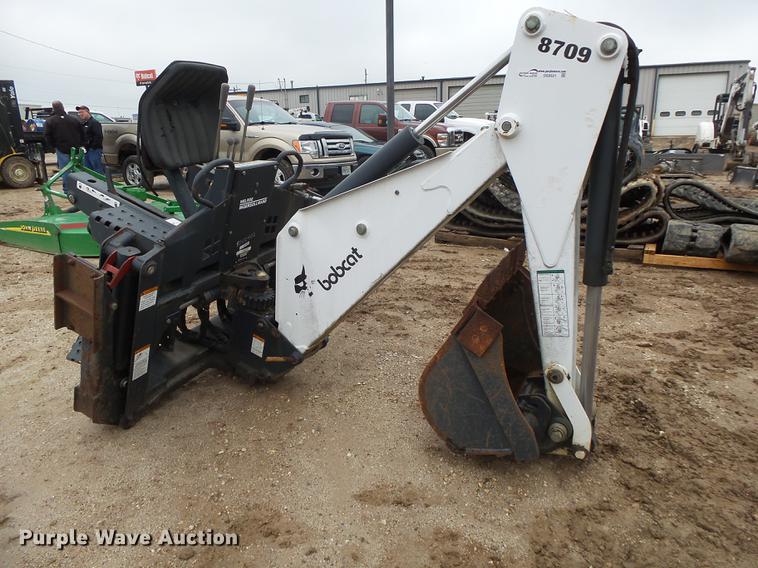 Bobcat 8709 backhoe attachment in Springfield, MO Item DS9521 sold