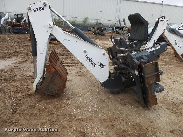 image for item DS9521 Bobcat 8709 backhoe attachment