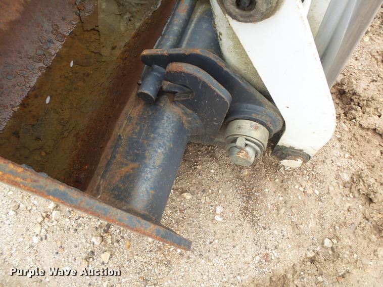 image for item DS9521 Bobcat 8709 backhoe attachment
