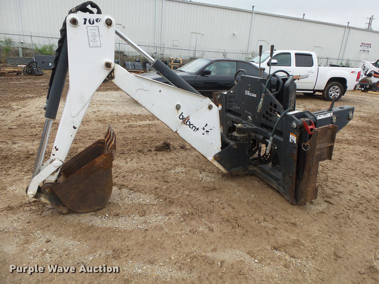 image for item DS9522 Bobcat 709FDS backhoe attachment