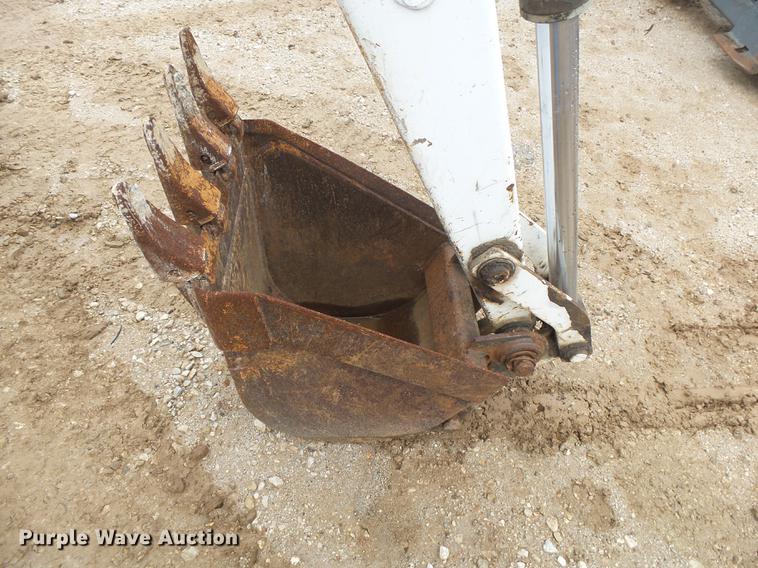 image for item DS9522 Bobcat 709FDS backhoe attachment