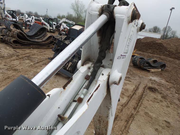 image for item DS9522 Bobcat 709FDS backhoe attachment