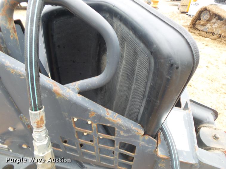 image for item DS9522 Bobcat 709FDS backhoe attachment