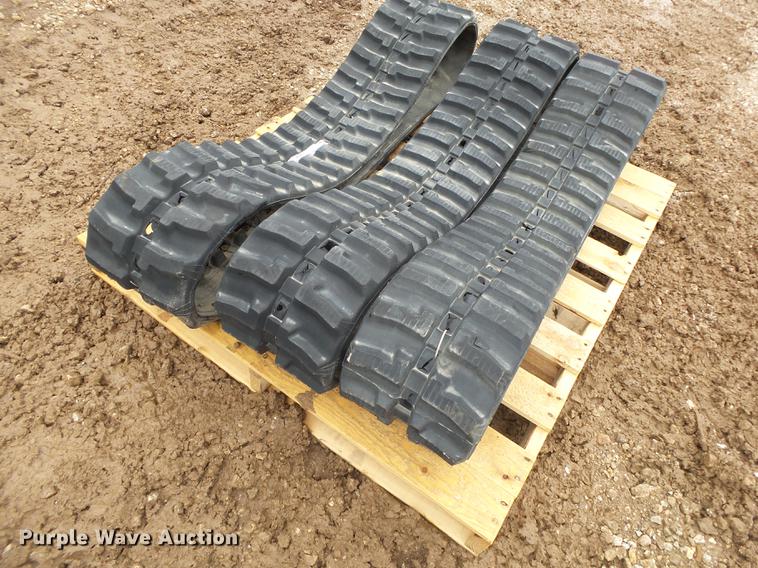 image for item DS9526 (3) Trellborg 10"W rubber tracks