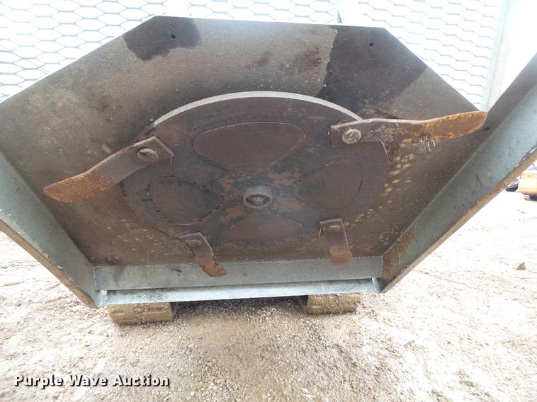 image for item DS9527 Moodern MDAG skid steer mower