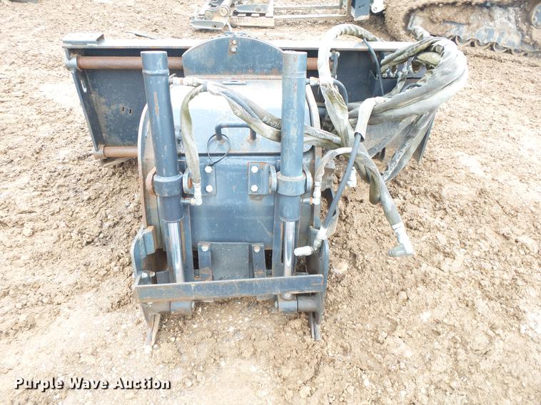 image for item DS9529 Bobcat cold planer