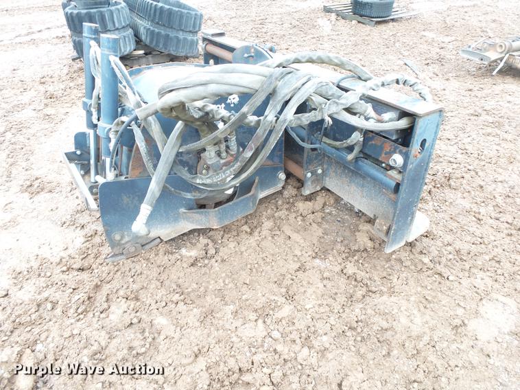 image for item DS9529 Bobcat cold planer