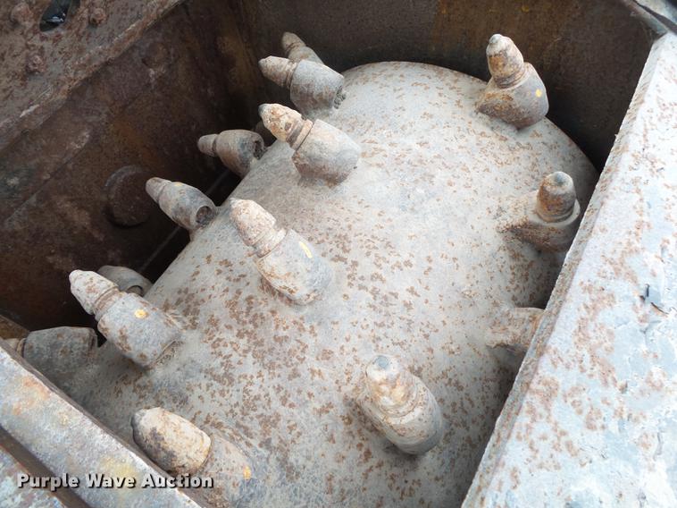 image for item DS9529 Bobcat cold planer