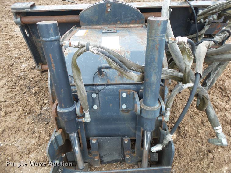 image for item DS9529 Bobcat cold planer