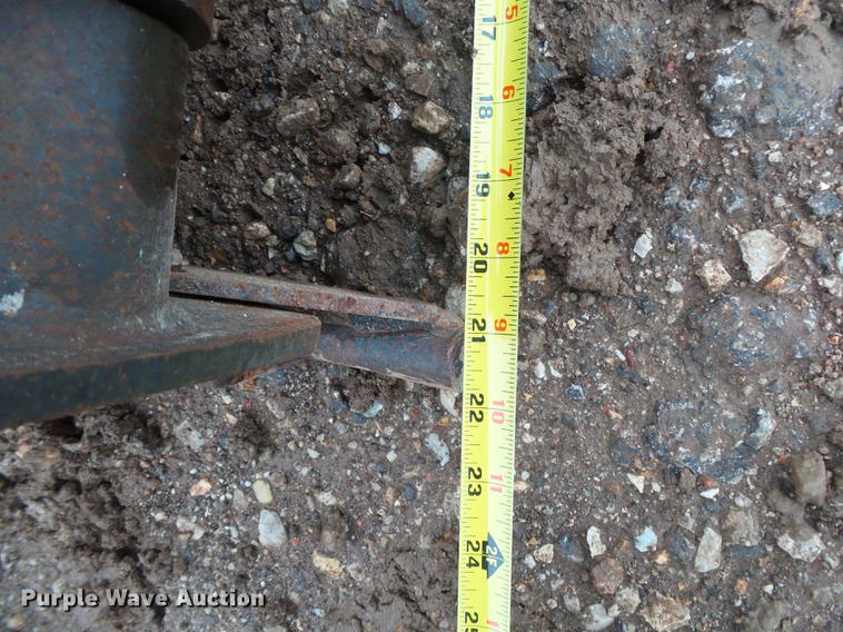 image for item DS9529 Bobcat cold planer