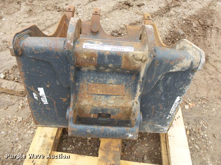 image for item DS9531 Bobcat 22"W bucket