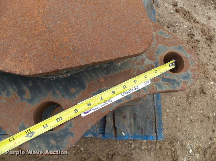 image for item DS9532 Bobcat 17"W excavator bucket