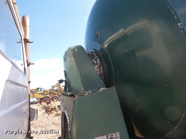 image for item DV9612 1979 Mack ready mix truck