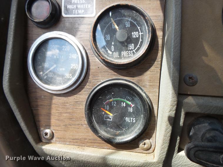 image for item DV9612 1979 Mack ready mix truck