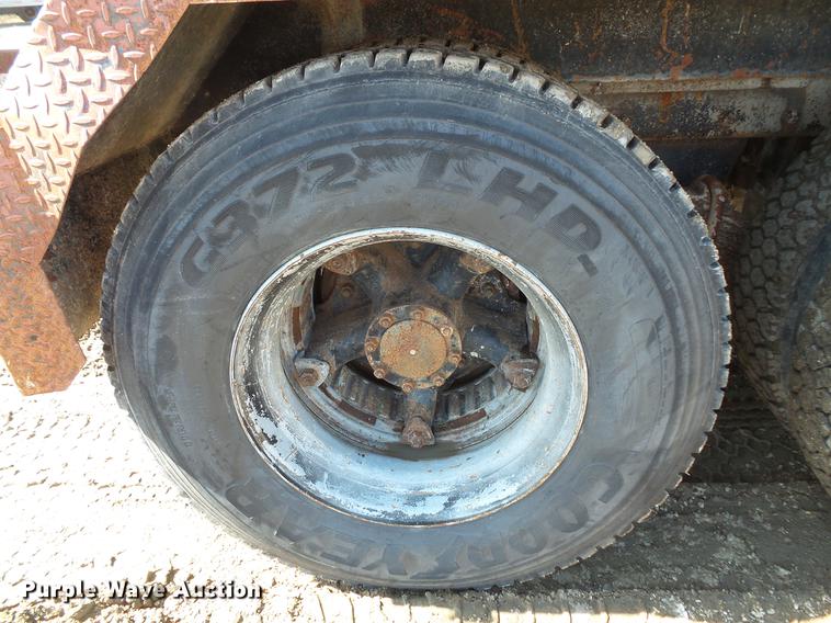 image for item DV9612 1979 Mack ready mix truck