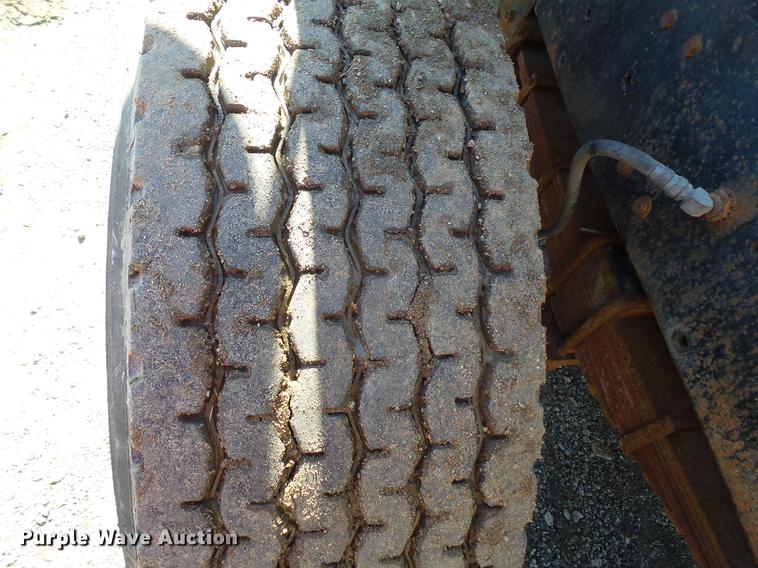 image for item DV9612 1979 Mack ready mix truck