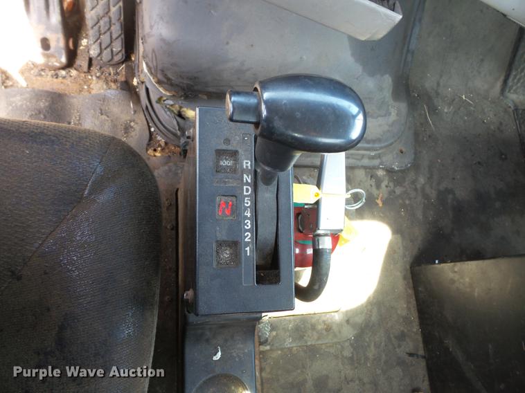 image for item DV9703 2000 Sterling L7500 seal coat truck