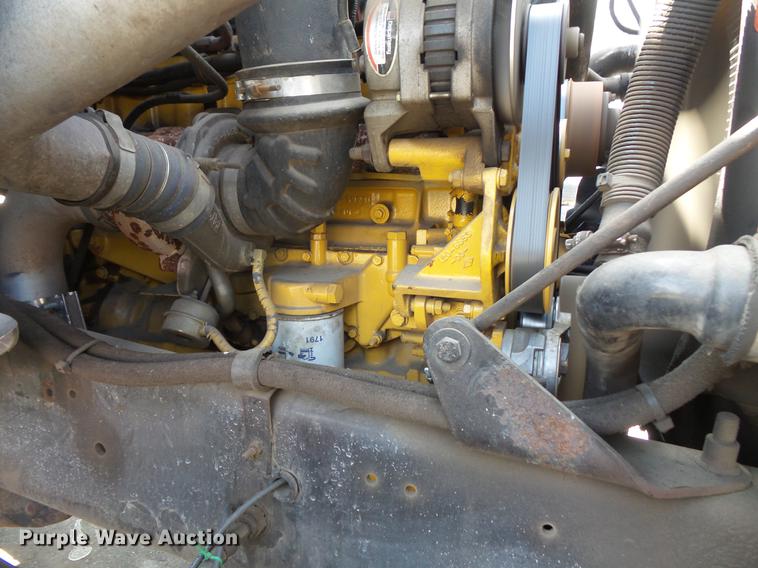 image for item DV9703 2000 Sterling L7500 seal coat truck