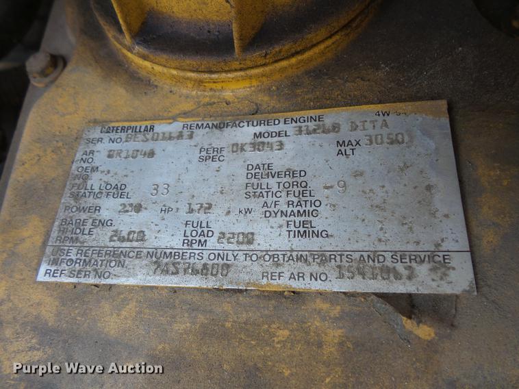 image for item DV9703 2000 Sterling L7500 seal coat truck