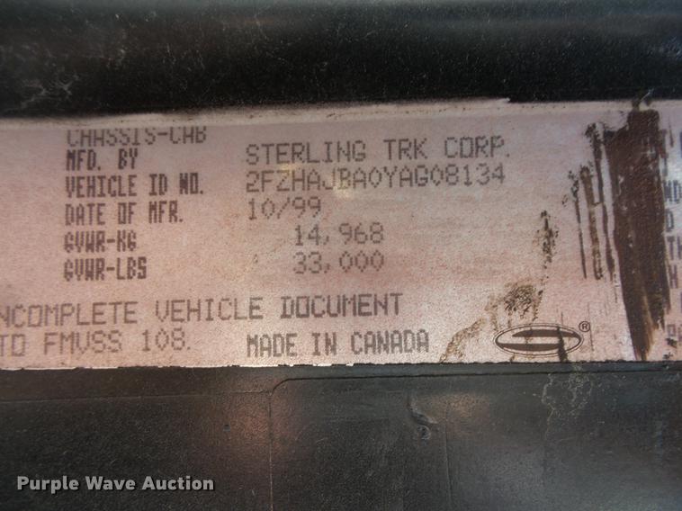 image for item DV9703 2000 Sterling L7500 seal coat truck