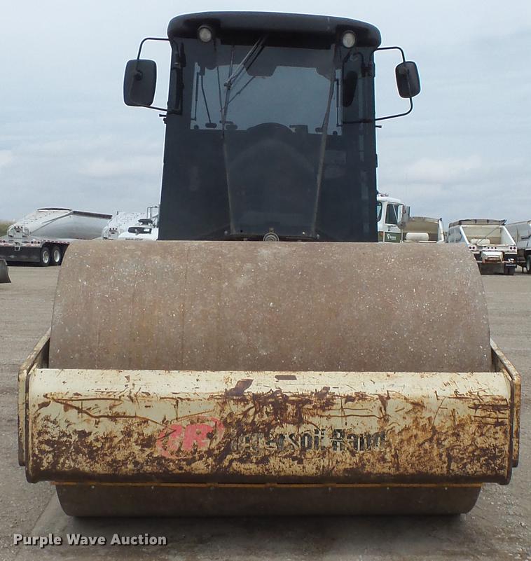 image for item DV9719 2002 Ingersoll Rand SD122DX single drum vibratory roller