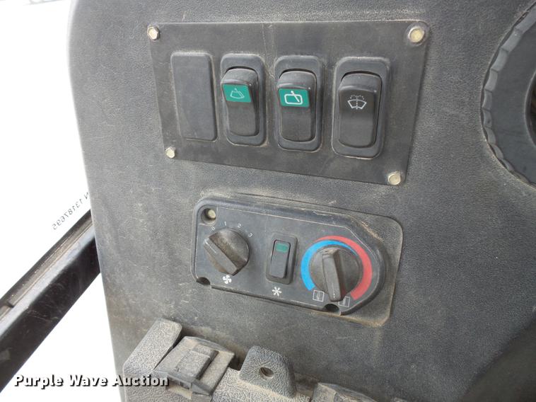 image for item DV9719 2002 Ingersoll Rand SD122DX single drum vibratory roller