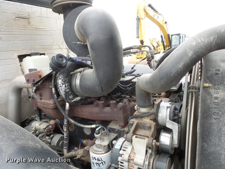 image for item DV9719 2002 Ingersoll Rand SD122DX single drum vibratory roller