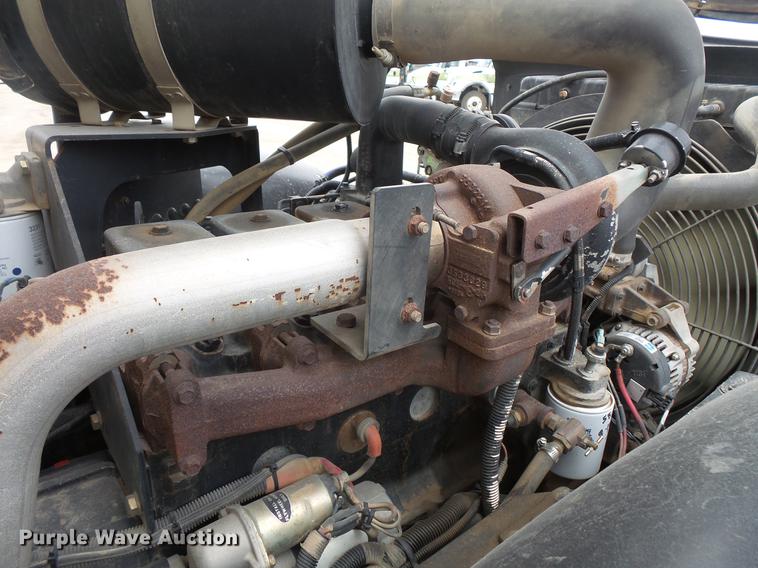 image for item DV9719 2002 Ingersoll Rand SD122DX single drum vibratory roller