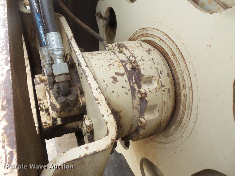 image for item DV9719 2002 Ingersoll Rand SD122DX single drum vibratory roller